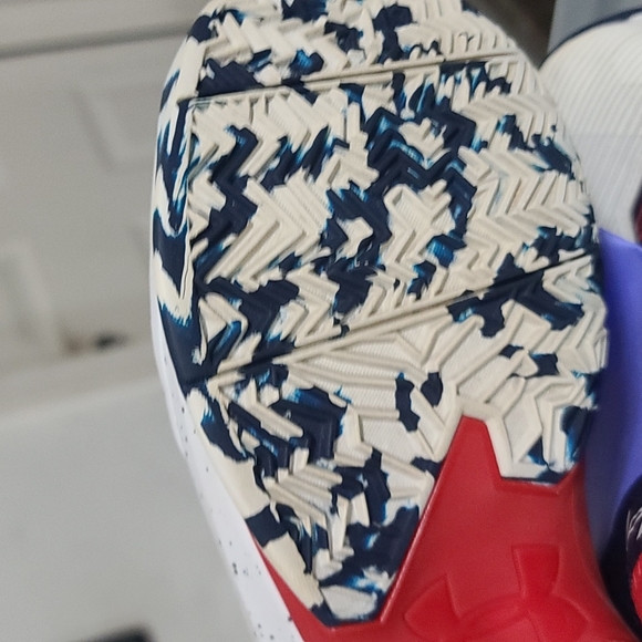 Under Armour Steph Curry - Picture 4 of 5